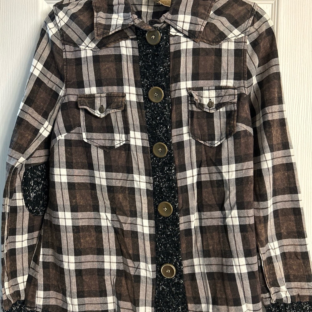 BKE size women’s large Plaid Button-Up flannel with Elbow Patches